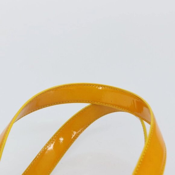 CHANEL Tote Bag Patent leather Yellow Gold CC Auth 142937 - Picture 9 of 16